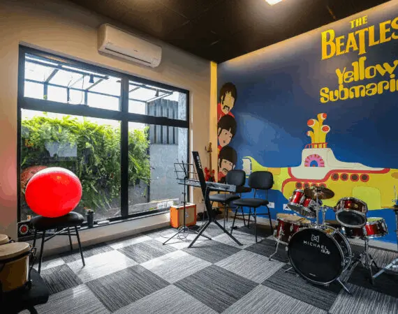 Sala temática da Academia do Rock